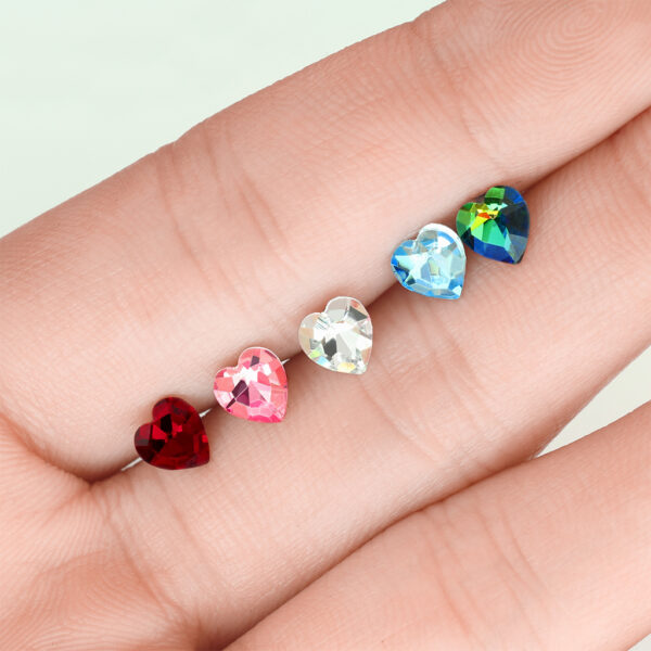 Heart Crystal Top 316L Surgical Steel Cartilage / Tragus Barbell - Image 3